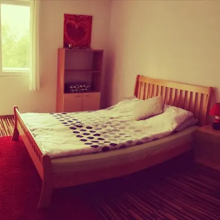 Sunnyhill Apartment